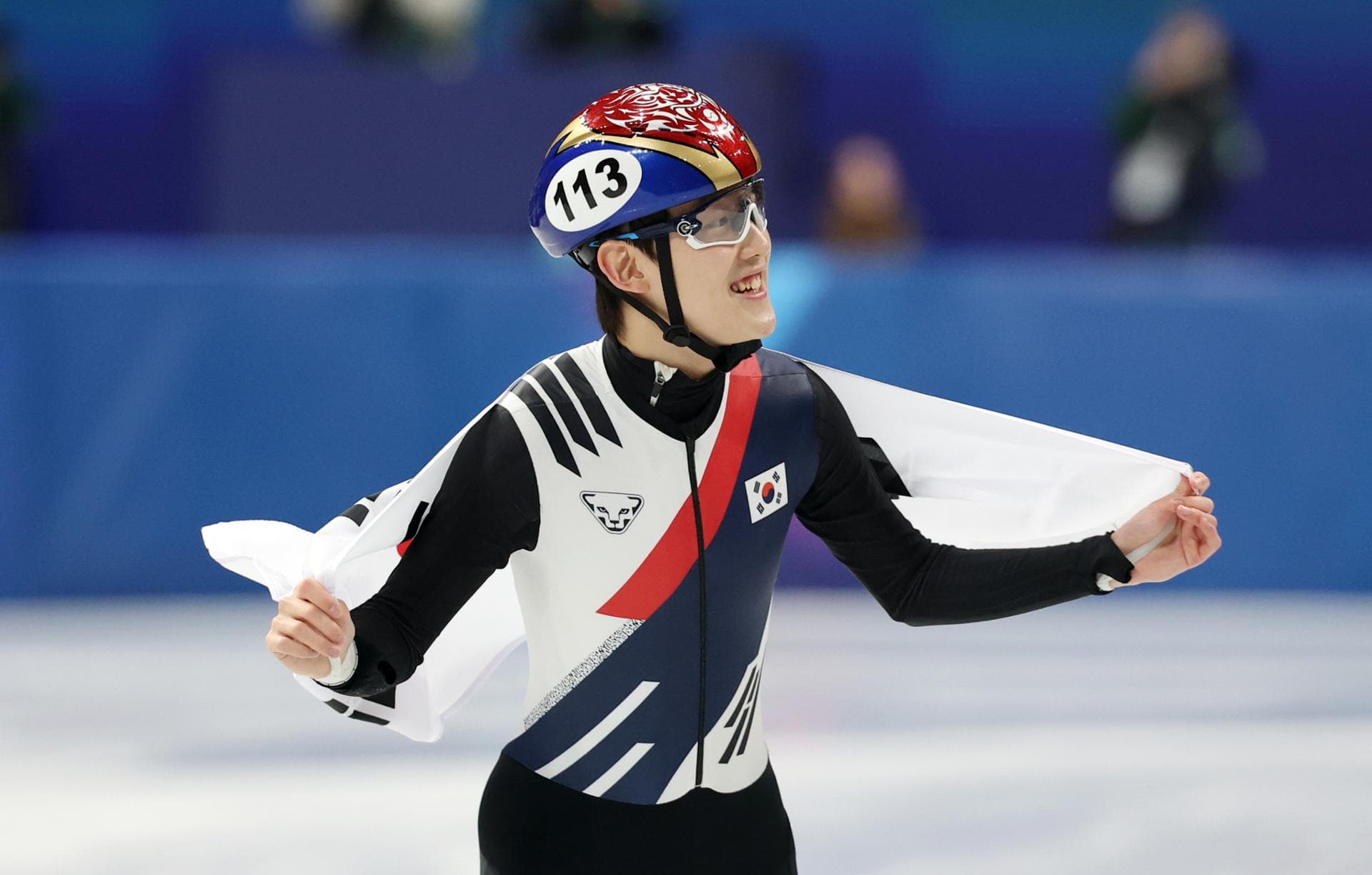 Short track bronze medalist inspired by snowboard champion