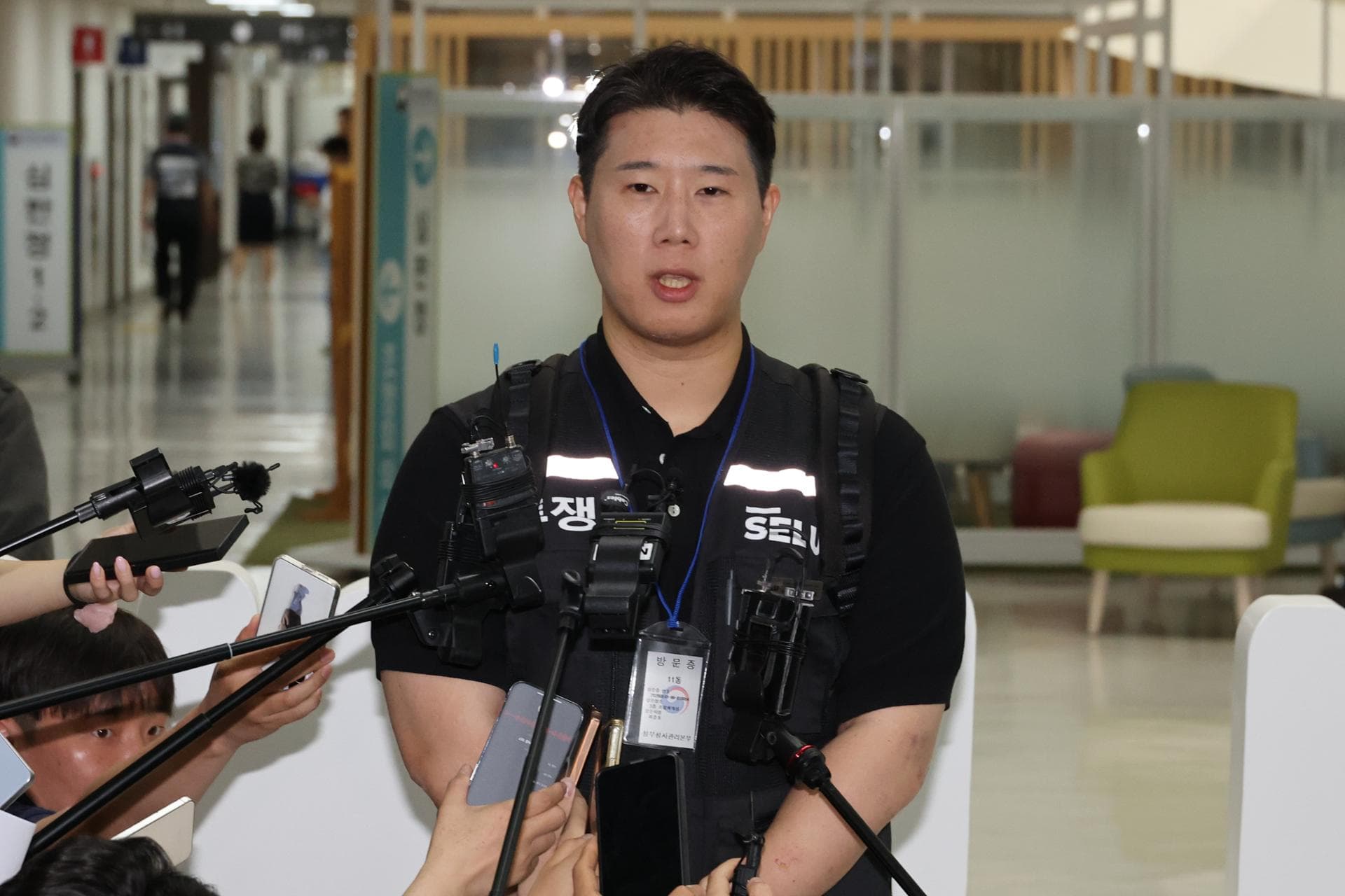 Samsung Electronics, union resume wage talks as major strike nears