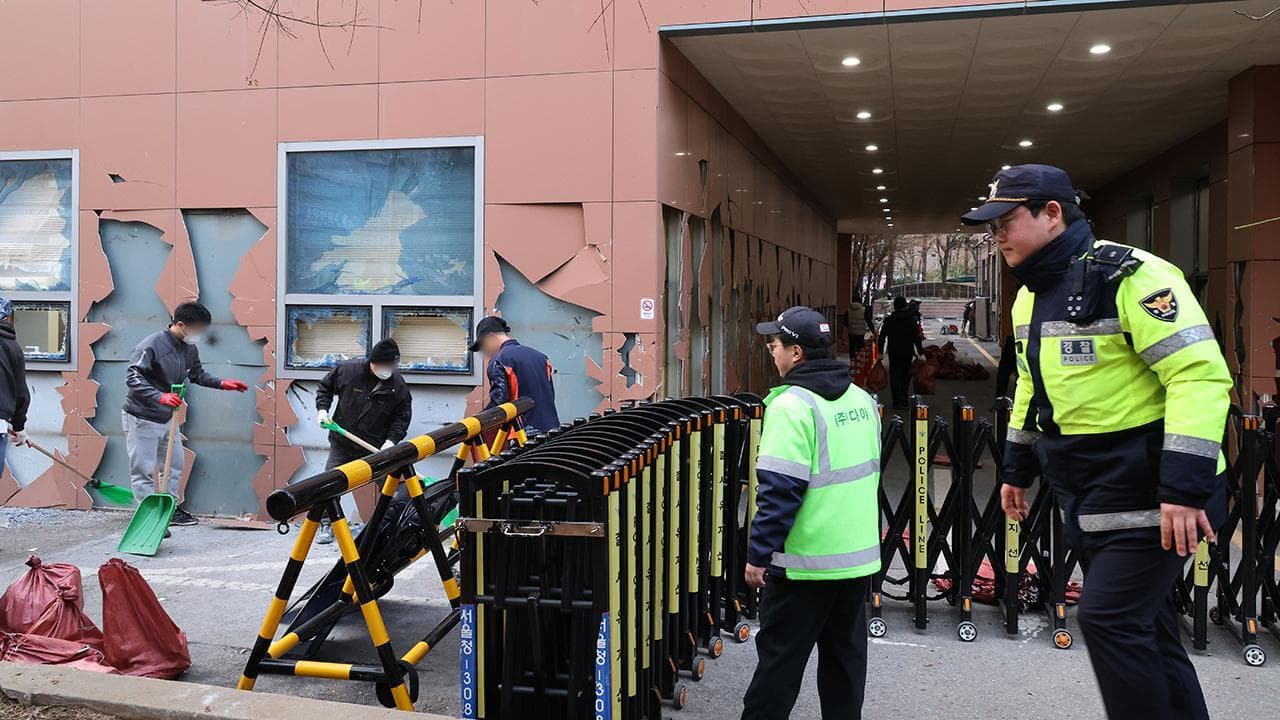 4 courthouse rioters get suspended terms for attacking reporters