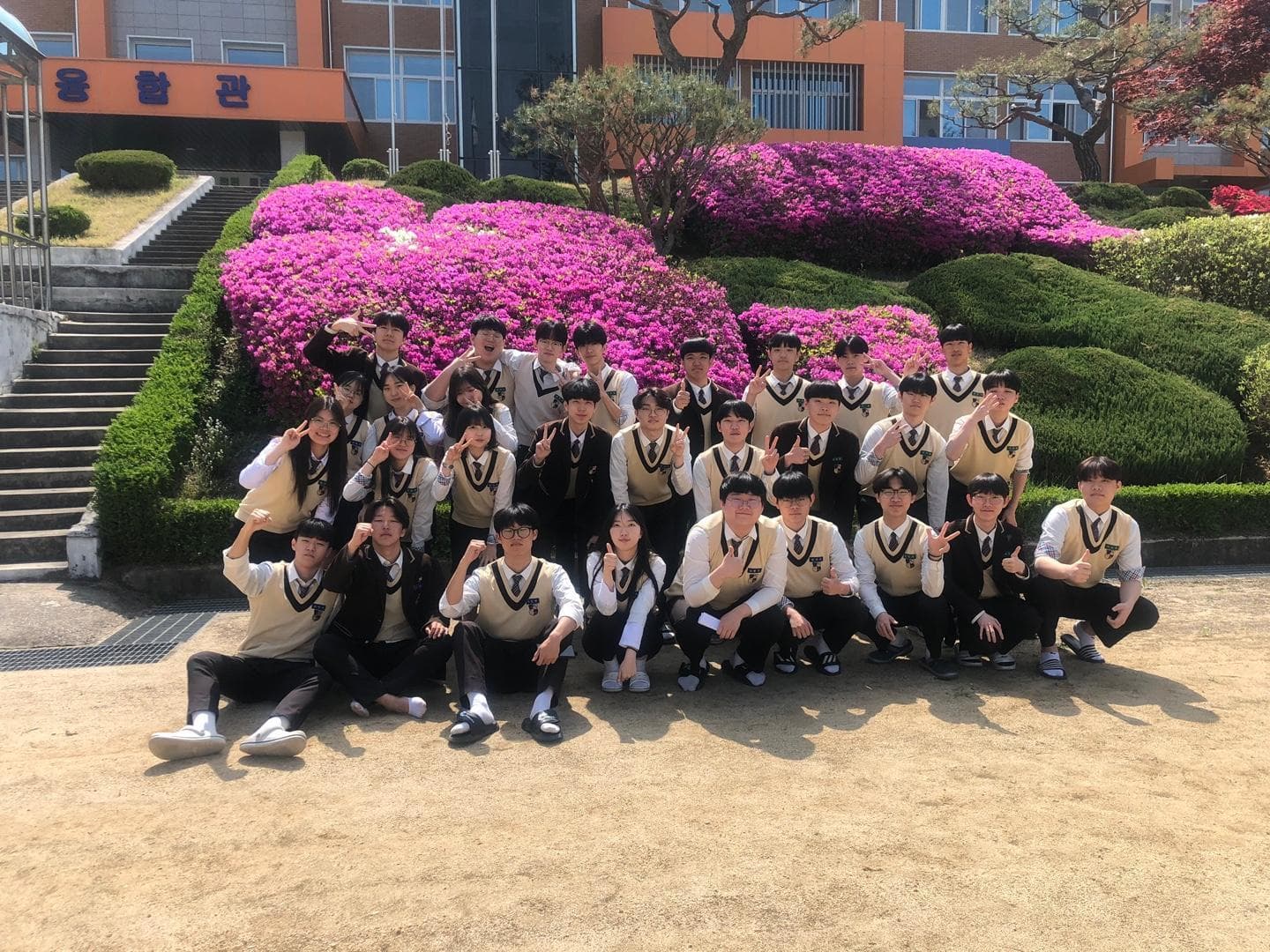 Korean high school where 1 in 4 graduates heads straight to Samsung Electronics