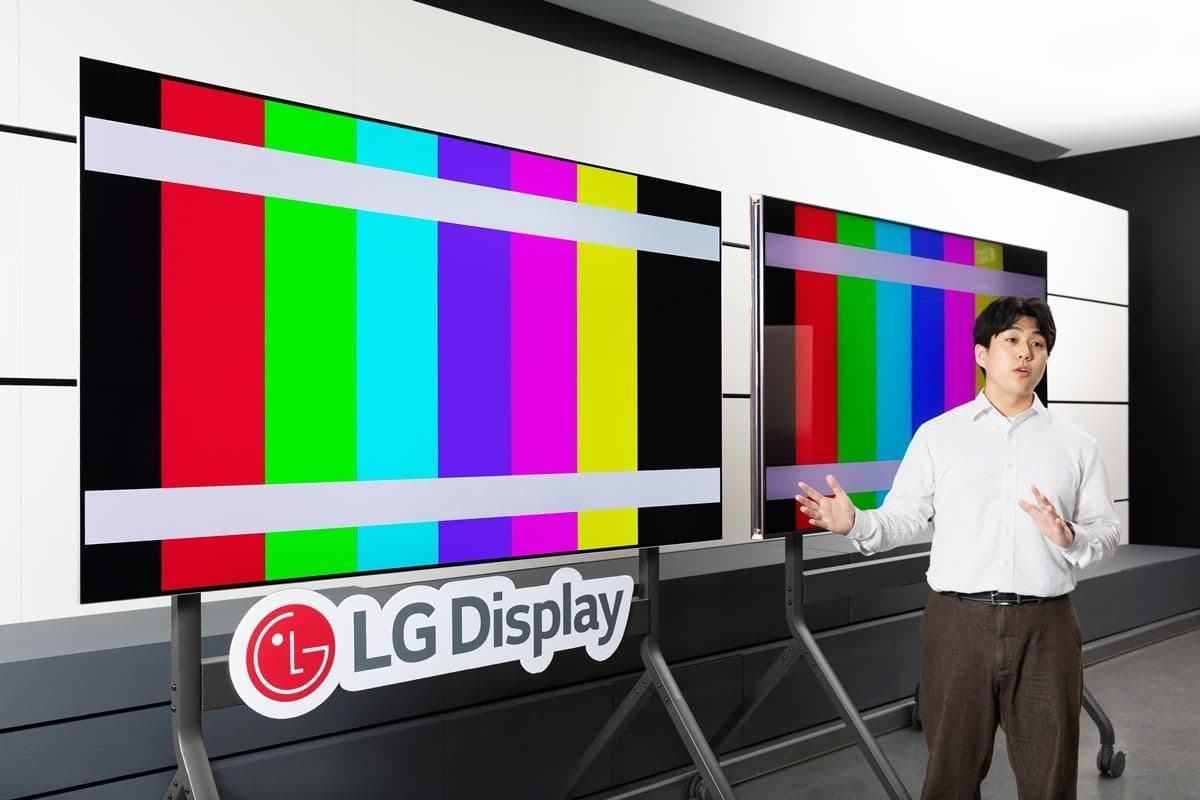 Consumer preference for flagship devices gives advantage for LG Display