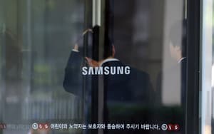 Business lobbies urge Samsung union to call off strike over economic risks